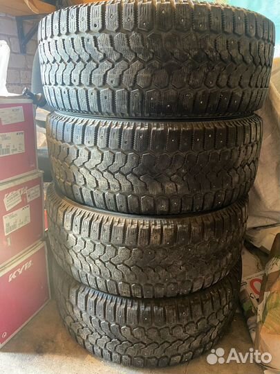 Yokohama Ice Guard F700Z 215/60 R16 95Q