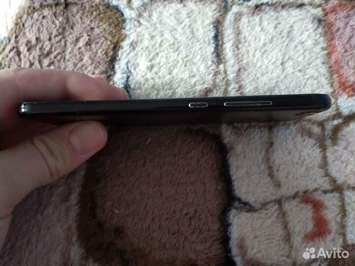 HUAWEI Nova 2, 4/64 ГБ