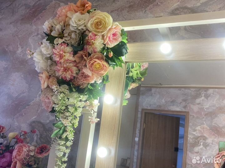 Арка свадебная с цветами