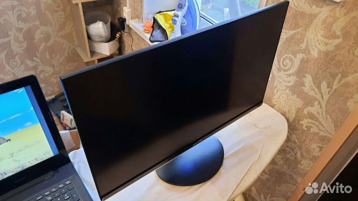 Современный тонкий игровой монитор 24 дюйма