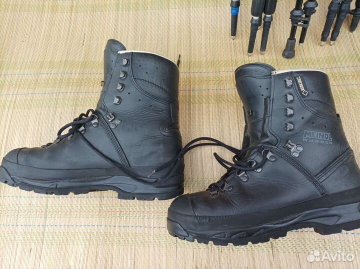 Трекинговые ботинки (Meindl, Jahti Jaht) и палки