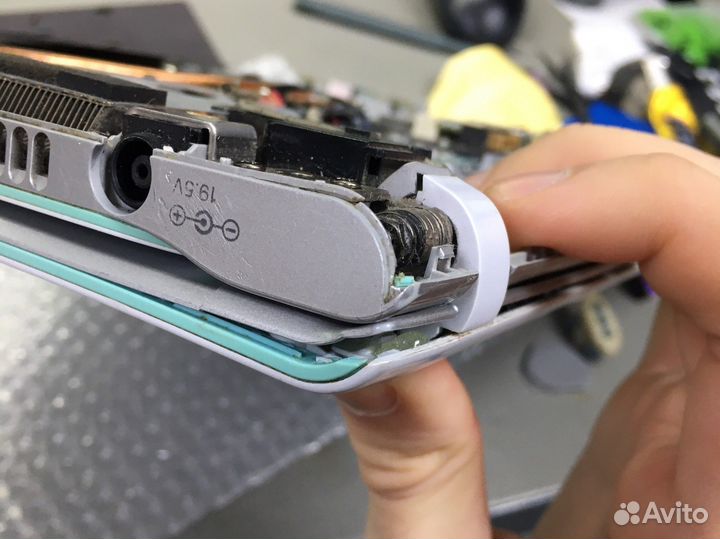 Ремонт телефонов, компьютеров/ноутбуков, телевизор