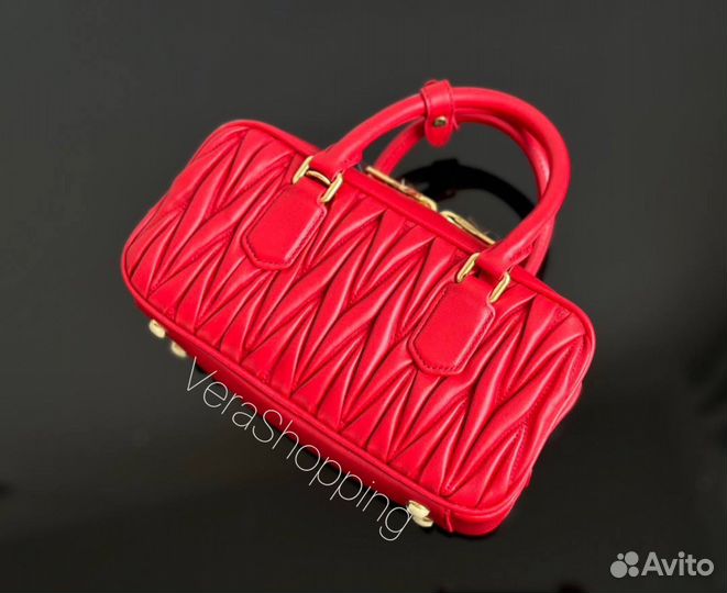 Сумка Miu Miu Arcadie красная 22 cm