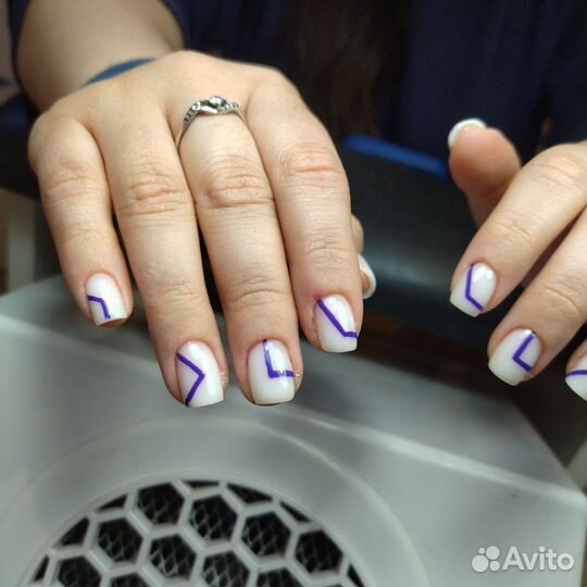 Модель на маникюр