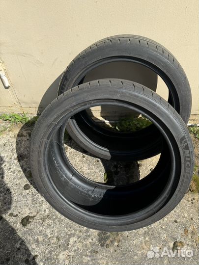 Michelin Pilot Sport 4 S 225/40 R19 и 255/35 R19 93Y