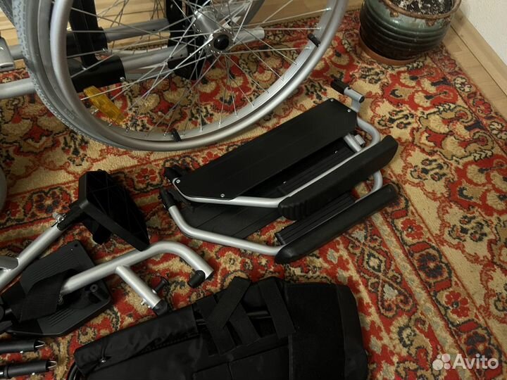 Новая Инвалидная кресло-коляска складная KY954LGC