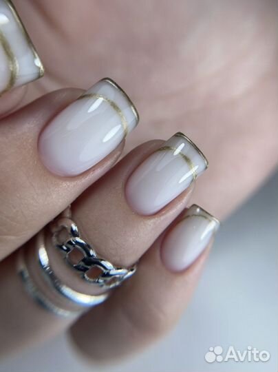 Маникюр с покрытием гель-лаком