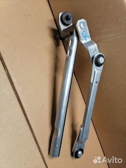 Трапеция стеклоочистителя правая VW Golf Plus 2003