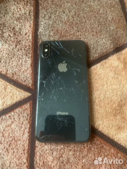 Телефон iPhone 10