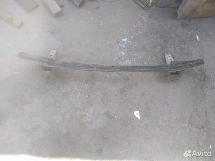 Усилитель бампера Subaru Legacy outback BG