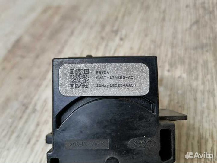 Переключатель стеклоочистителей подрулевой Ford Fo
