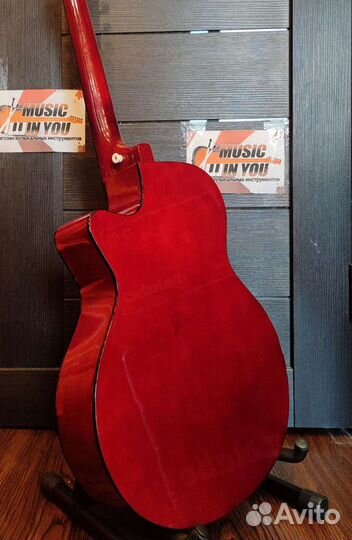 Гитара акустическая + аксессуар