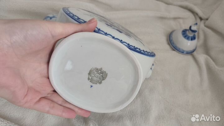 Кувшин редкость с птицей гжель. 90-2000г. Хазова