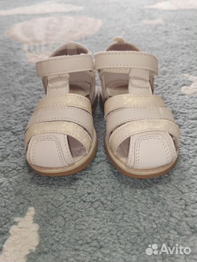 Сандалии для девочки 21 размер