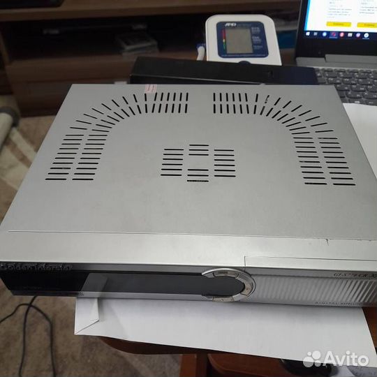 Спутниковый ресивер Golden Interstar GI-S770 CR Xp