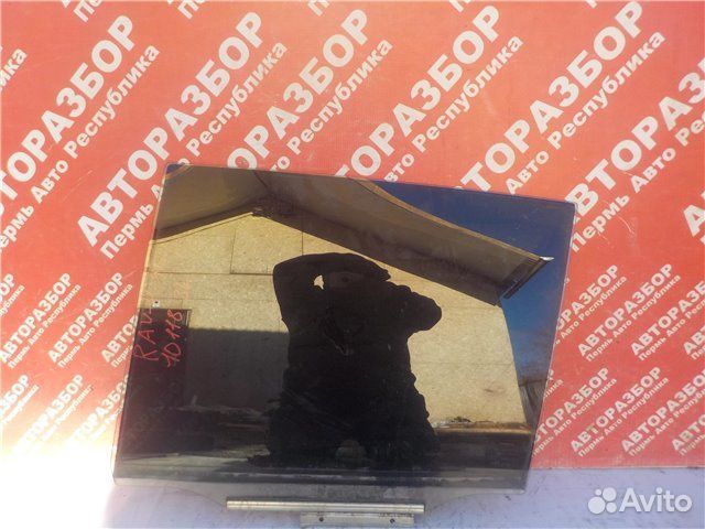 Стекло двери заднее левое Toyota Rav 4 2011