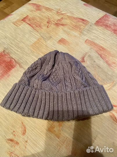 Шапка новая вязаная