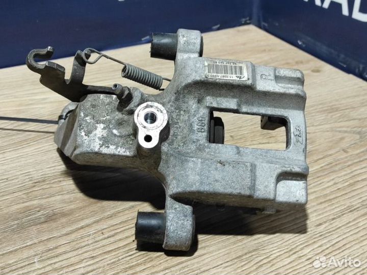 Суппорт задний правый Peugeot 308 1.2 2018