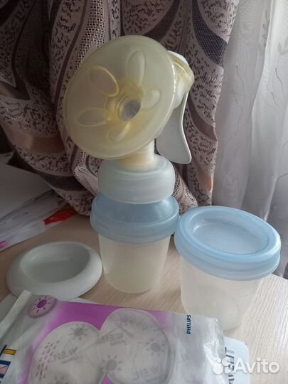 Молокоотсос Philips Avent ручной+ подарок вкладыши