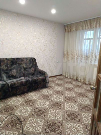 1-к. квартира, 42 м², 1/10 эт.