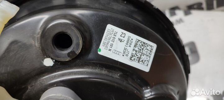 Вакумный усилитель тормозов Audi Q7 4LB BAR