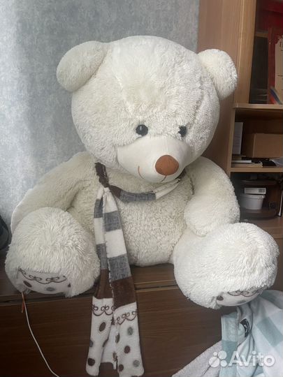 Плюшевый медведь