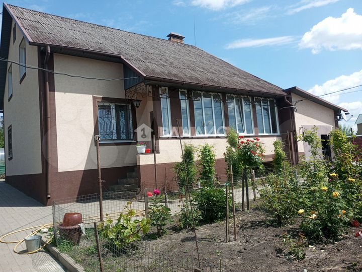 Дом 212,3 м² на участке 15 сот.