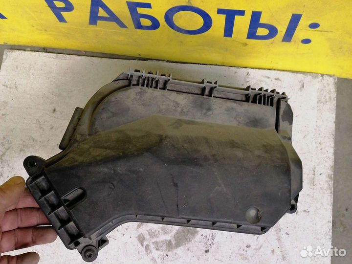 Короб для эбу мотора Ауди А4б8