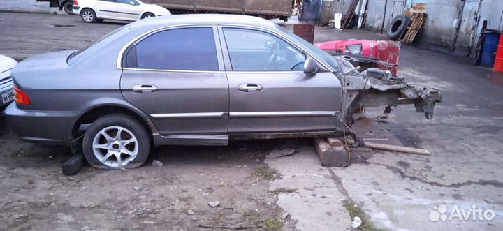 Запчасти на Kia magentis