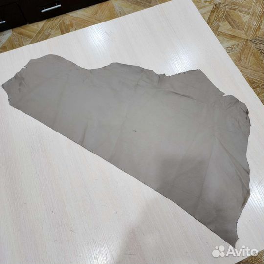 Полушкура тонкой натуральной кожи тауп 22 кв.дм