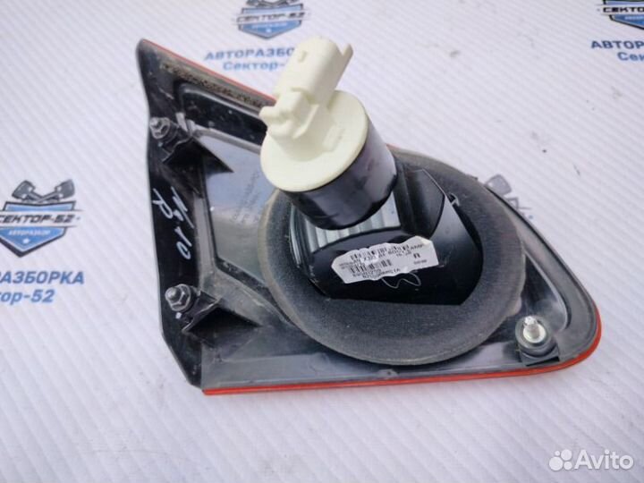 Фонарь задний правый Nissan Qashqai J10