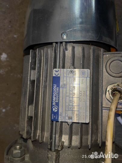 Электромотор с редуктором