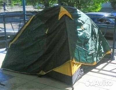320x220 двухслойная Два входа 4-3чел новая палатка