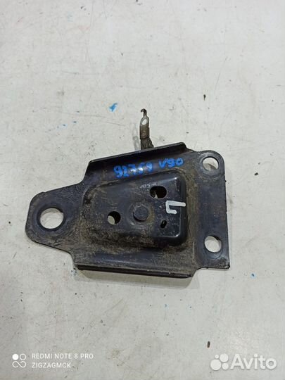 Кронштейн передней балки (левый) (Volvo V90 II)