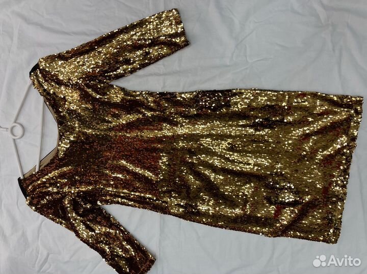 Платье золотые пайетки