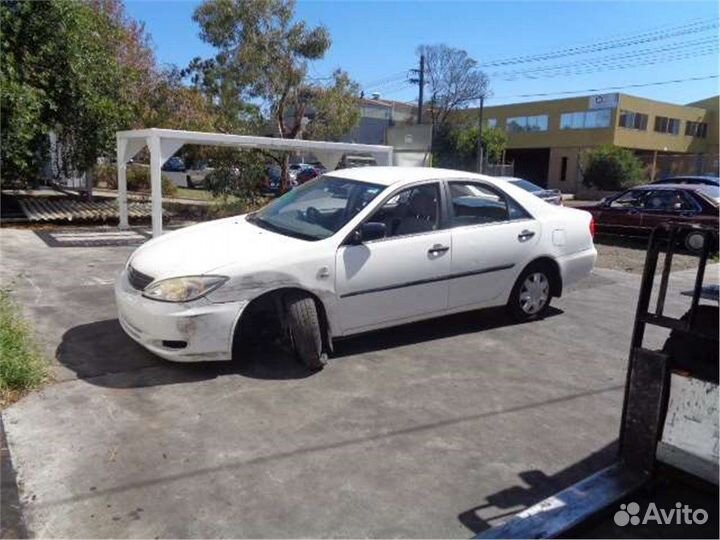 Разбор на запчасти Toyota Camry