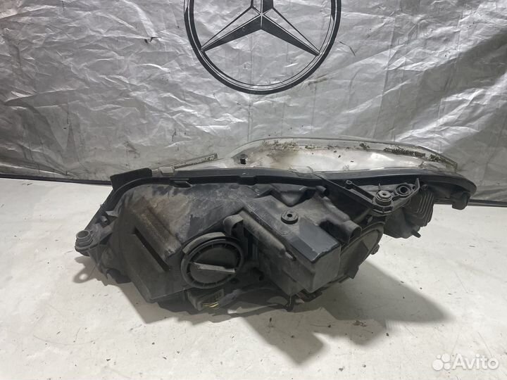 Фара правая Мерседес 207 e207 дорест