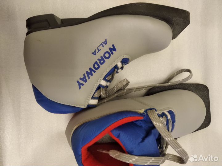 Лыжные ботинки детские 30 р