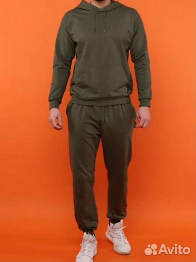 Летний спортивный костюм