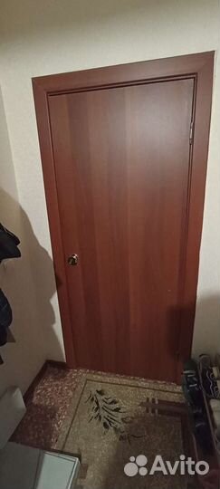 Межкомнатные двери бу 2шт.с коробкой, наличниками