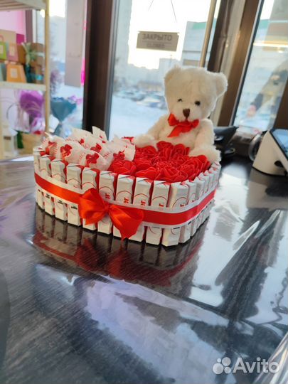 Сладкий букет из конфет