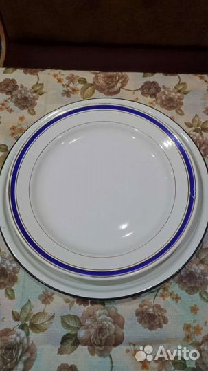 Блюдо фарфоровые времени СССР