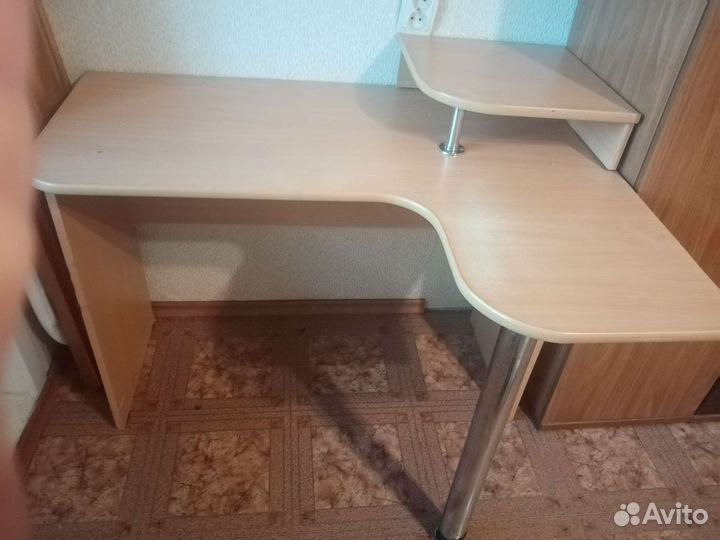 Компьютерный стол б/у