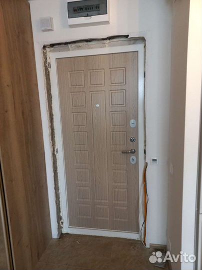 Монтаж входных дверей