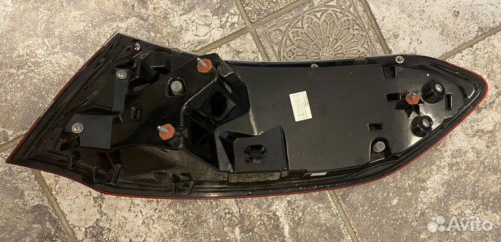 Оригинальный фонарь левый внешний на Мерседес glс