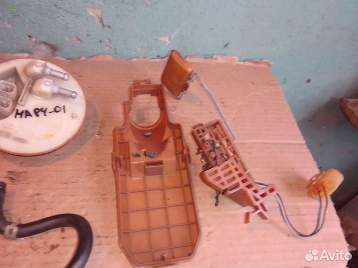 Модуль топливный по частям Nissan March 1.0 K11