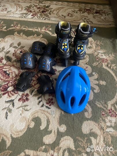 Роликовые коньки с защитой