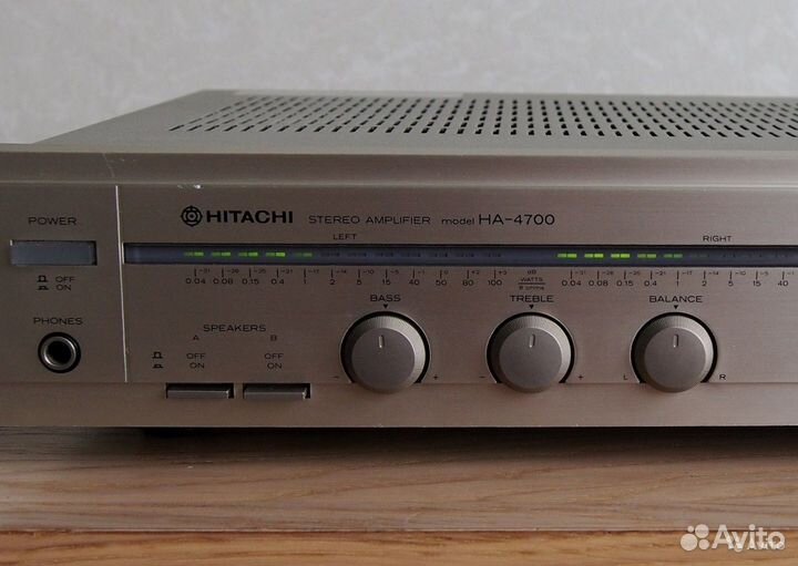 Усилитель Hitachi HA-4700. Два трансформатора