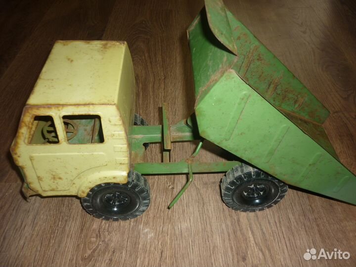 Машинка СССР Урал. Виз