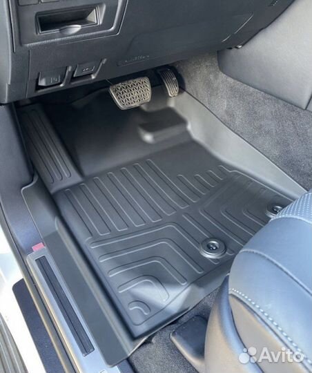 Резиновые ковры 3D с бортиком Lexus LX570